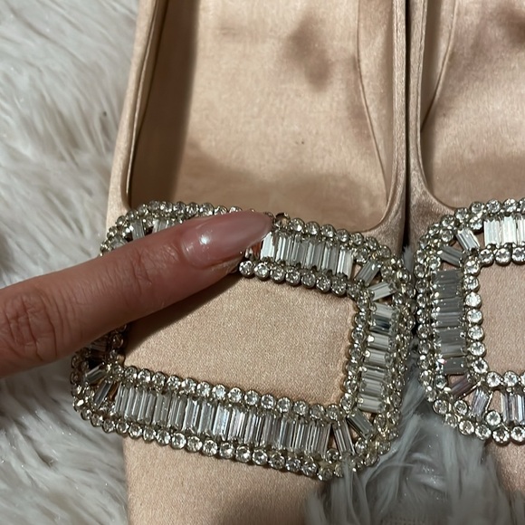 Roger Vivier Belle Pilgrim Buckle Satin Pumps (in blush pink) - Picture 5 of 11